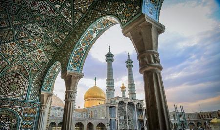 آئین غبارروبی حرم مطهر حضرت فاطمه معصومه (س) برگزار شد+عکس