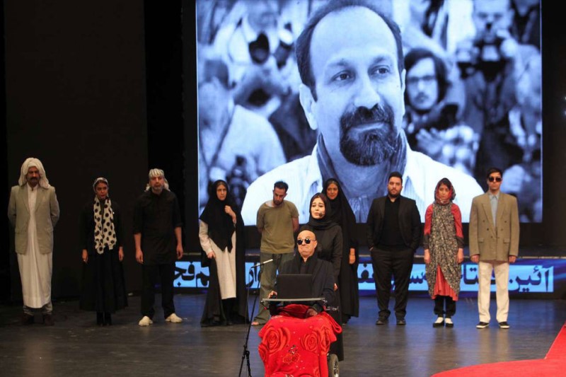  حاشیه‌های افتتاحیه سی‌و‌هفتمین جشنواره فیلم فجر ازنگاه رسانه های مختلف +عکس ها