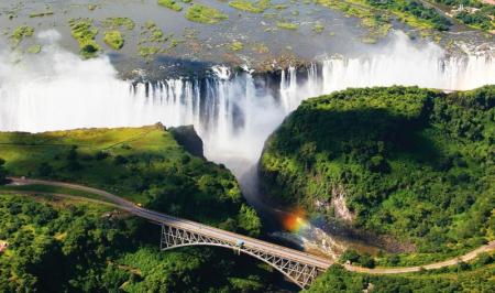  تصویر ۳۶۰ درجه آبشاری زیبا در قاره آفریقا