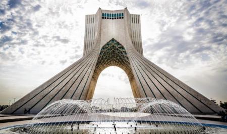 تکذیب شد؛ از شکار گونه نادر سیاه گوش در اردبیل تا نشت آب زیر برج آزادی تهران+فیلم
