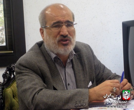 نظر عزیز محمدی درباره اتهامات مالی که به او میزنند