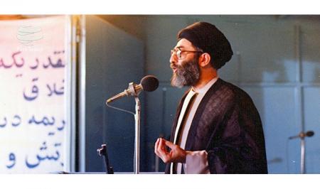  لحظه وقوع انفجار حین سخنرانی آیت‌الله خامنه‌ای+فیلم