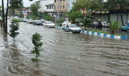 احتمال وقوع سیلاب همراه با رعد و برق در برخی استان‌های کشور