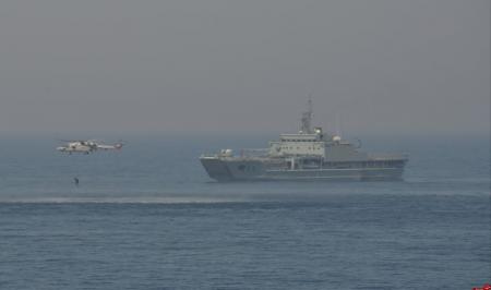  رزمایش مشترک نیرو‌های دریایی ارتش و سپاه  با نیروی دریایی عمان +فیلم
