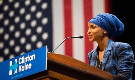 نخستین زن محجبه در کنگره آمریکا؛ آن‌چه باید درباره «الهان عمر» بدانید