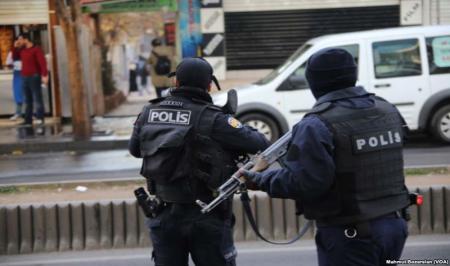 بازداشت ده‌ها تن از کارکنان ژاندارمری ترکیه