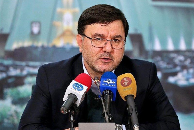 بنزین با قیمت فعلی که هزار تومان است به فروش میرسد