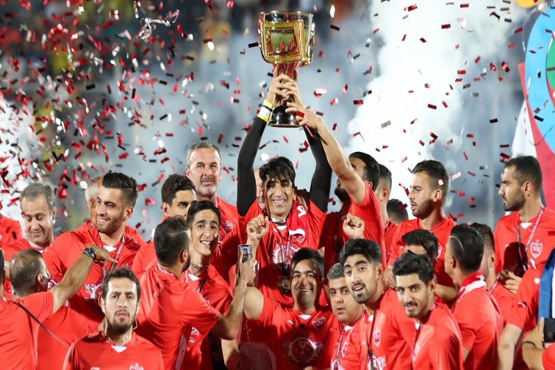 پرسپولیس در هجدهمین دوره رقابتهای لیگ برتر فوتبال چه رکوردهایی را شکست؟