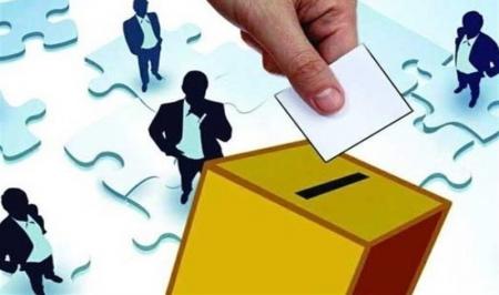 شما حق مشارک سیاسی ندارید!