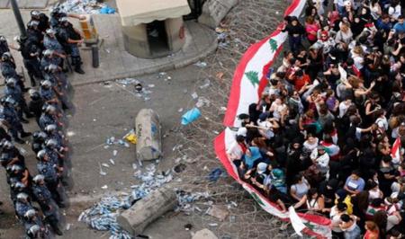 فیلم| شهروند لبنانی از هزینه‌های نجومی اعتراضات لبنان گزارش می‌دهد