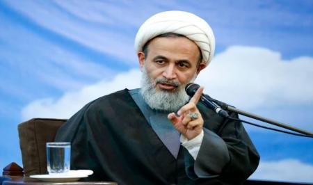 علیرضا پناهیان از دروغ بزرگ سایت معاون دفتر روحانی علیه خودش و سانسور امام(ره) می‌گوید