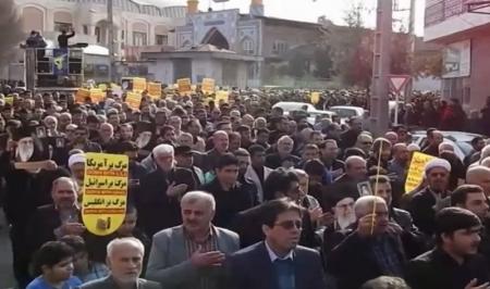 فیلم| عزاداری و تظاهرات مردم گرگان پس از خبر شهادت حاج قاسم سلیمانی
