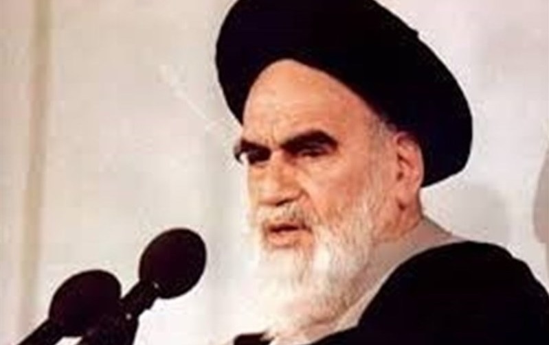 امام خمینی: خودخواهی منشأ تمام فسادها است
