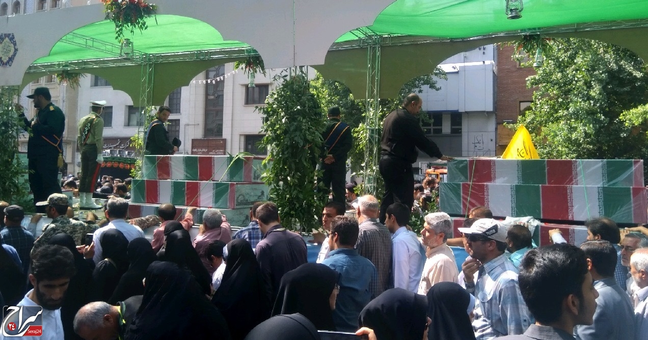 تصاویر/ مراسم تشییع پیکر شهید مدافع حرم «جواد الله‌کرم»