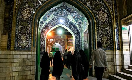 پایگاه فرهنگی اجتماعی هر محله ، مساجد آن هستند.