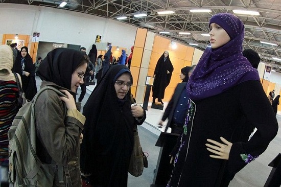 لباس عفاف و حجاب زنان در ادارات رونمایی میشود