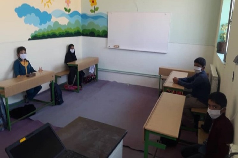 مدرسهای به رنگ مهربانی حاصل کار جهادی در روستای قلعهسر