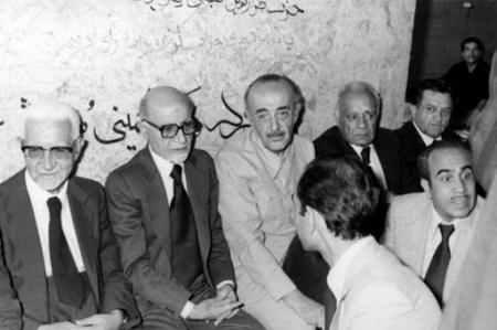 روابط مخفیانه سران نهضت آزادی و دولت موقت با مأموران سیا/نهضت آزادی برای صدام فرش قرمز  پهن کرد