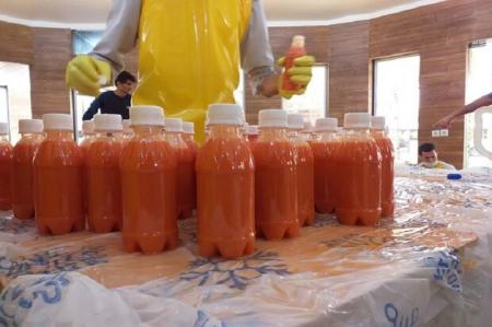 روزانه یک هزار بطری آب میوه طبیعی در بین بیماران کرونایی