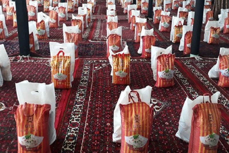توزیع چهار هزار بسته غذایی توسط جمعیت هلال احمر فارس