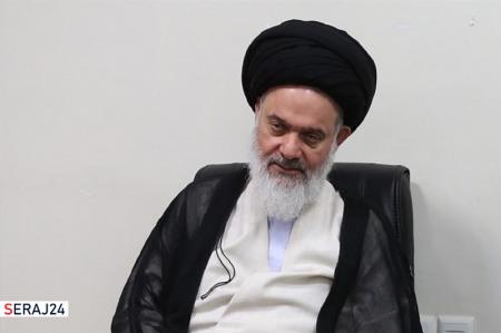 آموزش در حوزه و دانشگاه پژوهش محور نیست