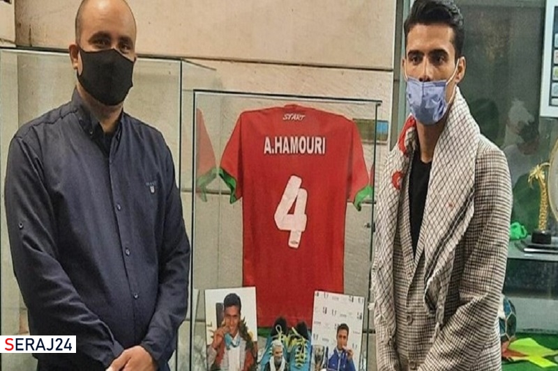 ورزشکار خرمشهری مدال‌های خود را به موزه دفاع مقدس اهدا کرد
