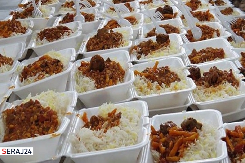 توزیع ۱۰۰ هزار وعده غذای نذری در حاشیه شهر مشهد