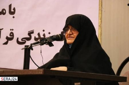 انقلاب اسلامی هویت جدیدی به زنان داد