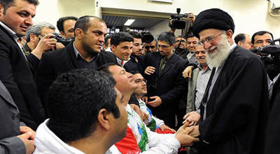 مغرور نشدن، مردمی و جوانمرد ماندن از ویژگی‌های لازم برای یک ورزشکار است/گلایه از تلاش برخی، برای تخریب فضای ورزشی کشور