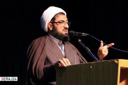 امام علی (ع) محور وحدت جامعه اسلامی است 