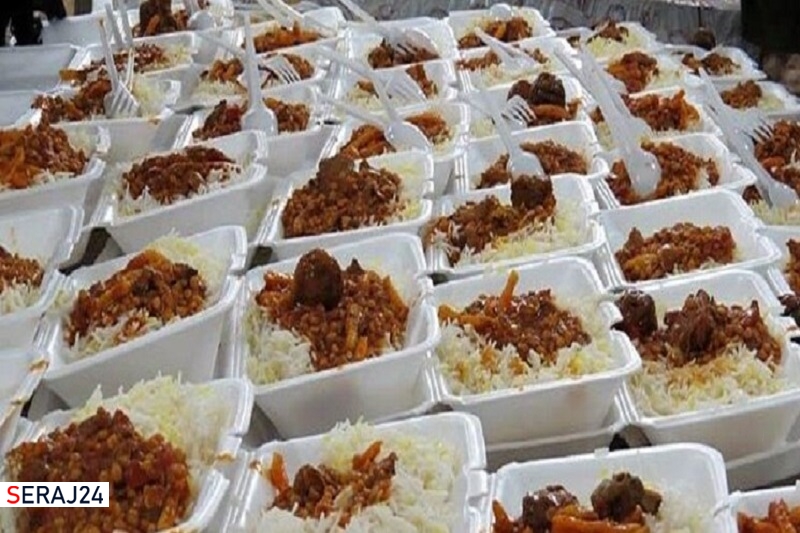 ۱۵ هزار پرس غذای گرم در امامزاده‌های تهران توزیع شد