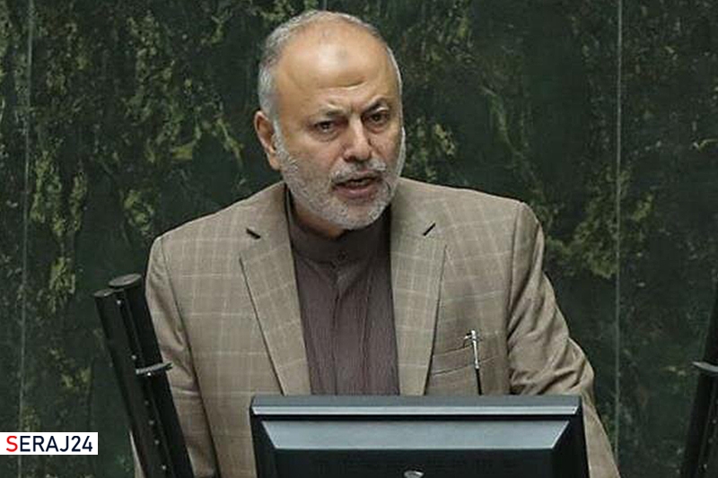 ارتباط نرخ دلار با کرونا و ترامپ کذب محض است/ گرانی‌ها نتیجه بی‌تدبیری‌های دولت است