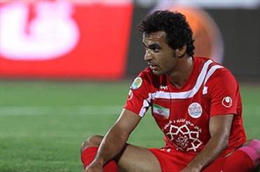 گل‌محمدی مهاجم پرسپولیس را اخراج کرد