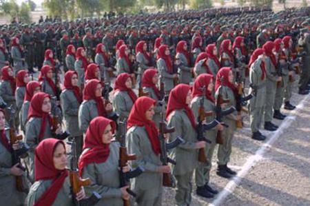 زنان عضو سازمان مسعود از امکانات اولیه محروم هستند/ربات های قاتل