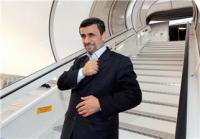  احمدی‌نژاد وارد عشق‌آباد شد