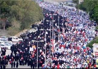  مردم بحرین خواستار برکناری نخست‌وزیر شدند