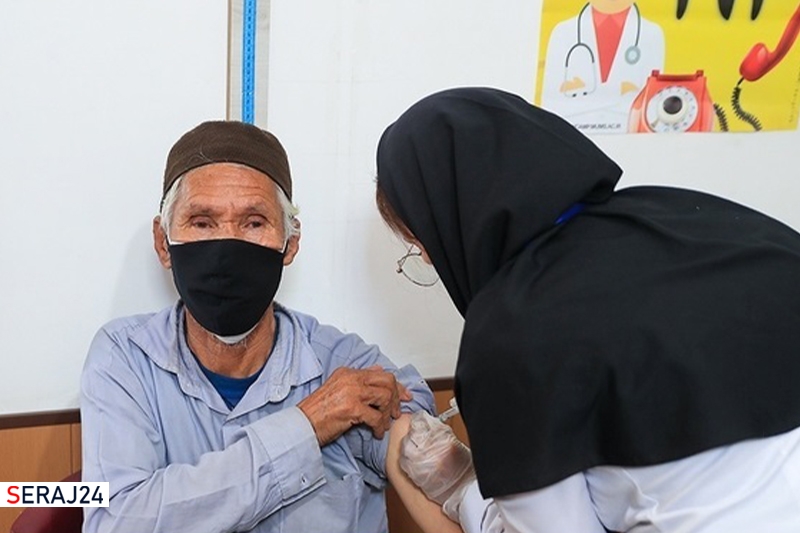 واکسیناسیون پناهجویان توسط جمعیت هلال احمر