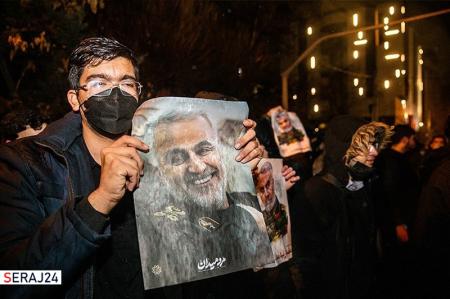 تجمع اعتراضی دانشجویان در شب سالگرد شهید سلیمانی مقابل سفارت سوئیس