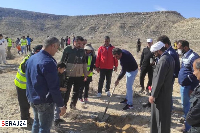 دادستان لامرد: نگهداری از محیط زیست باید با محوریت مردم انجام شود