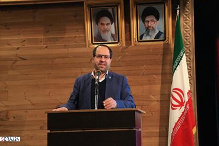 انتقاد رئیس دانشگاه تهران از تمرکز شاخص‌های استخدامی بر «تحصیلات» و «سابقه کار» 
