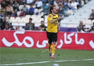 جواب قلعه‌نویی را بعدا می‌دهم