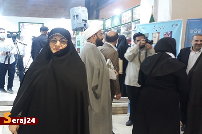 عادت به کتابخوانی قبل از مدرسه از خانهها شروع شود