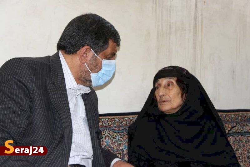 دیدار وزیر میراثفرهنگی با خانواده شهدای شهر هرسین