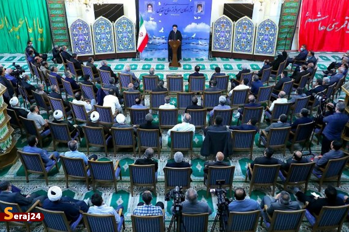 آزادگان پرچم برافراشته عزت و شکوه کشورمان هستند