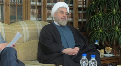 حسن روحانی در حضور فرزندان هاشمی اعلام کاندیداتوری کرد