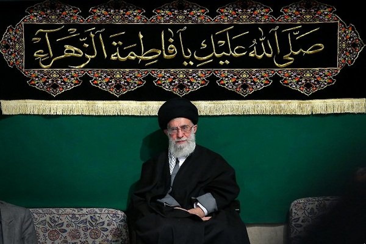 برگزاری اولین شب اقامه عزای حضرت زهرا (س) با حضور امام خامنه ای