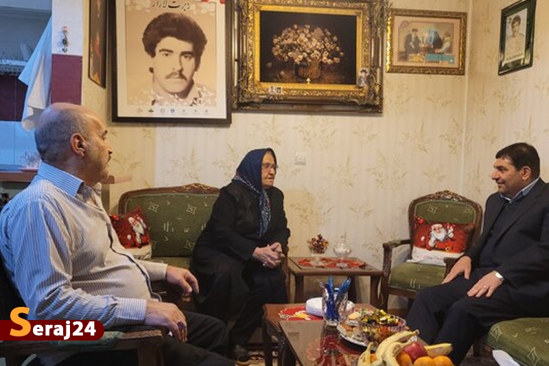  خدمت به خانواده شهدا افتخاری بزرگ است