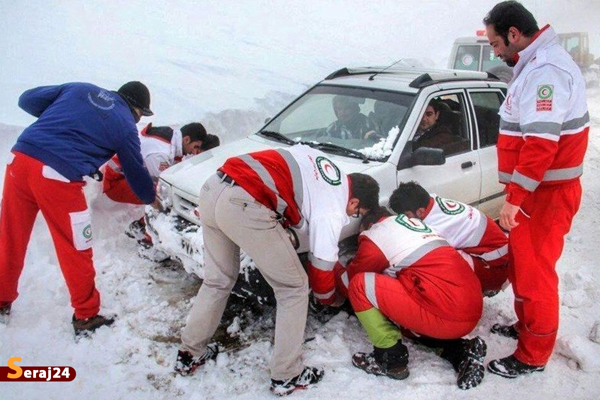 امدادرسانی به ۱۱۰۰ حادثهدیده در برف و سیلاب کشور