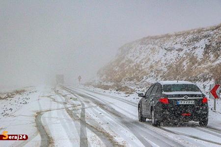 برف و باران در جاده‌های ۱۱ استان کشور