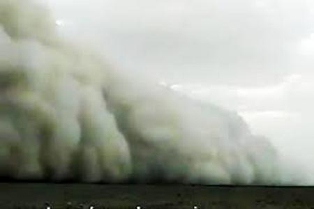 سقوط یک تکه ابر در دزفول ! + فیلم